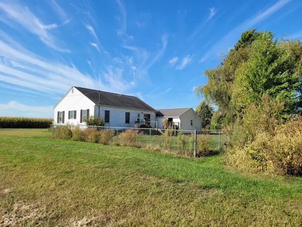 7812 E County Rd 700 N, Forest, IN 46039