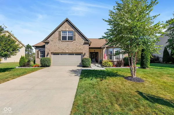 9337 Woodslake DR