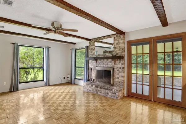 3335 Pursell Ln, Pensacola, FL 32526