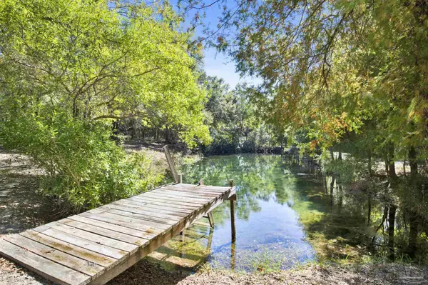 6622 Frank Reeder Rd, Pensacola, FL 32526