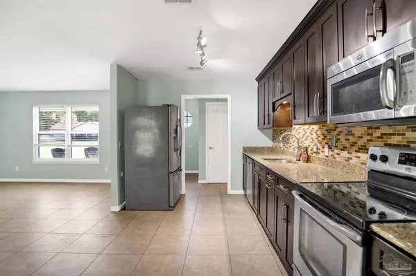 10578 Fair Pine Dr, Pensacola, FL 32506