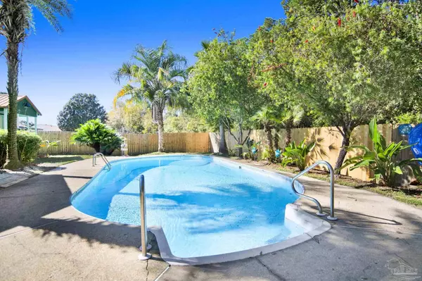 10578 Fair Pine Dr, Pensacola, FL 32506