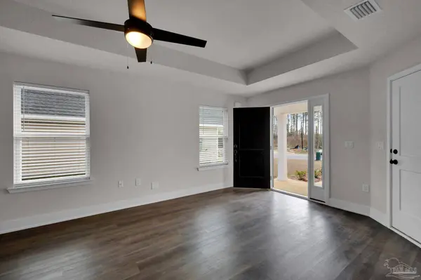 1014 Brimwood Cir, Cantonment, FL 32533