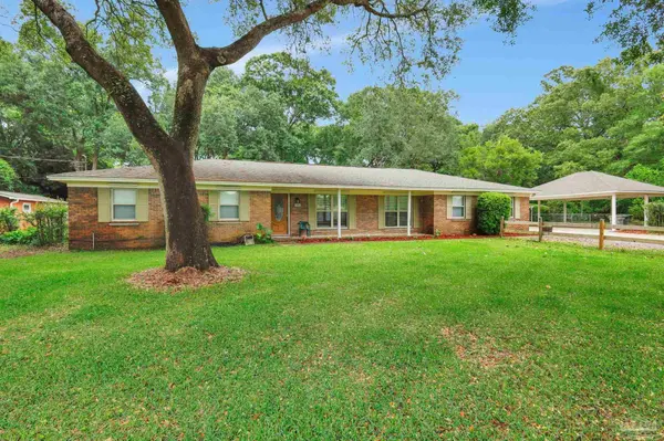 3338 Pursell Ln, Pensacola, FL 32526
