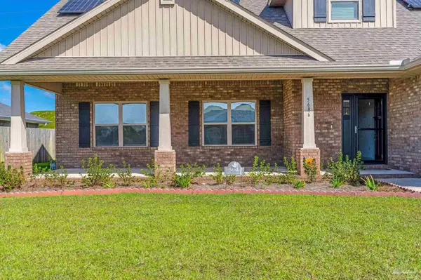 5686 Midfielder Dr, Pensacola, FL 32526