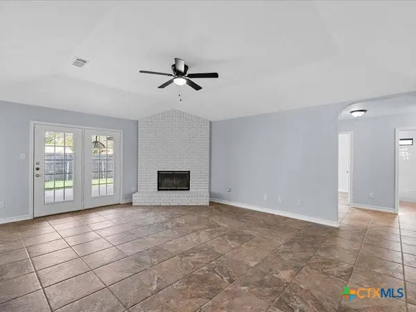 3705 Basset DR, Killeen, TX 76543