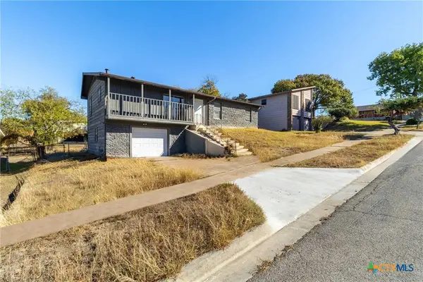 803 W Bryce AVE, Killeen, TX 76541