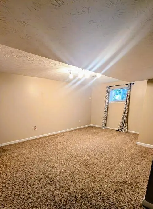 3540 Sundart Drive, Lexington, KY 40517