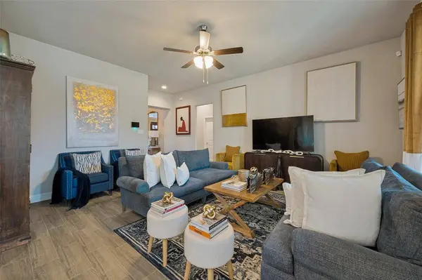 1117 Silver Oak Drive, Mansfield, TX 76063