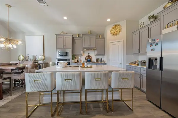 1117 Silver Oak Drive, Mansfield, TX 76063