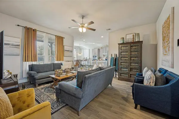 1117 Silver Oak Drive, Mansfield, TX 76063