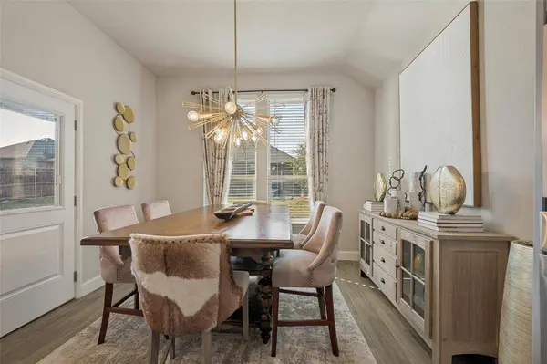 1117 Silver Oak Drive, Mansfield, TX 76063