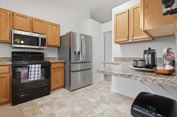 7183 Hogan Drive, Ypsilanti, MI 48197