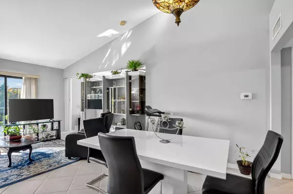 50 SE 12th ST 2350, Boca Raton, FL 33432