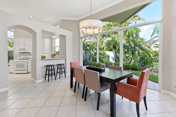 4252 NW 66TH LN, Boca Raton, FL 33496