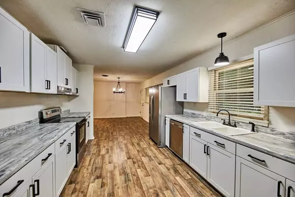 1704 7th St. N, Columbus, MS 39701