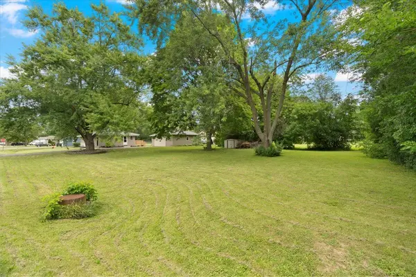 8028 W High St, Franklin, WI 53132-9779