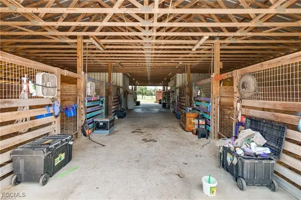 19800 Skipper RD, North Fort Myers, FL 33917