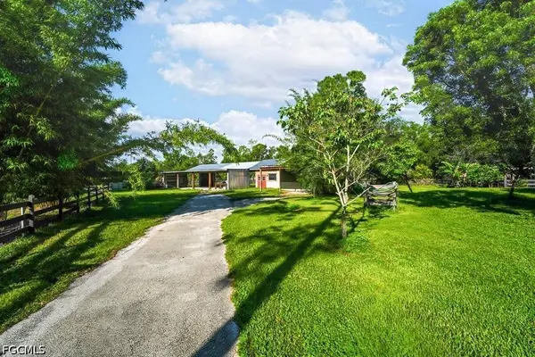 9200 Nalle Grade RD, North Fort Myers, FL 33917