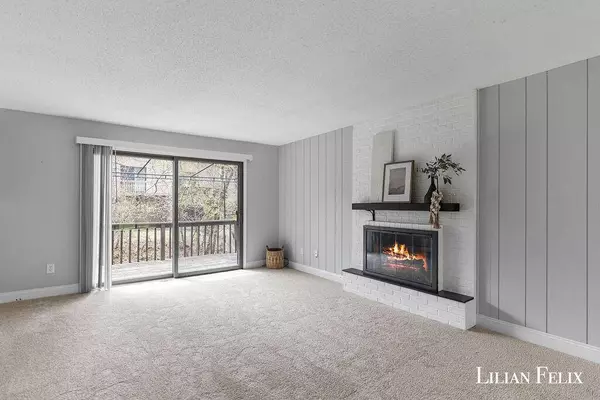 2580 Knightsbridge SE Road, Grand Rapids, MI 49546