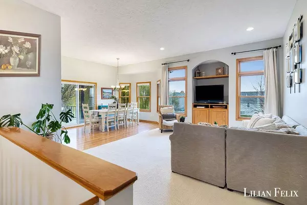 3518 Tearose Drive, Hudsonville, MI 49426