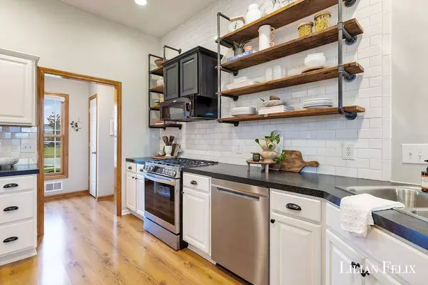 3518 Tearose Drive, Hudsonville, MI 49426