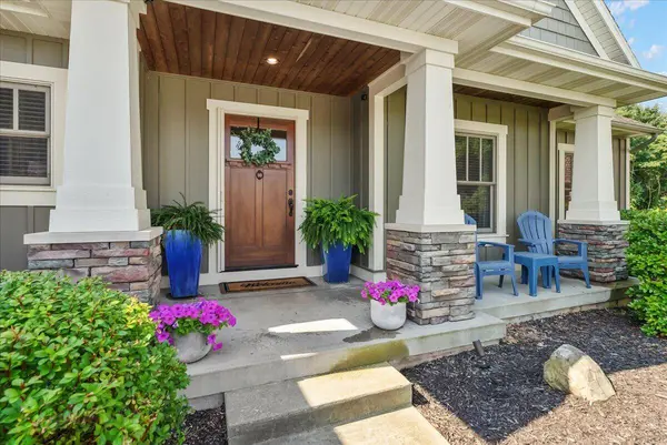 2678 Hawthorne Court, Jenison, MI 49428