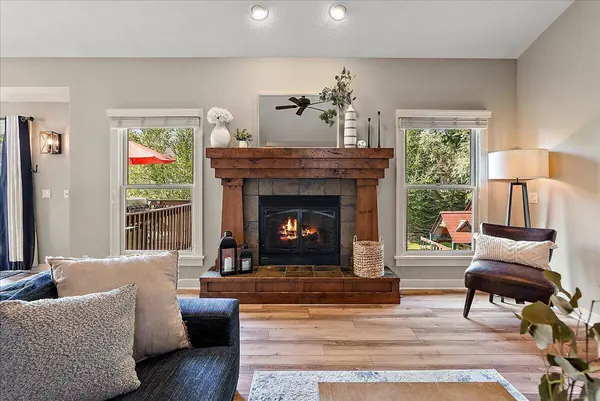 2678 Hawthorne Court, Jenison, MI 49428