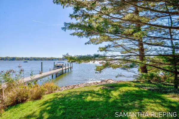 1571 Waukazoo Drive, Holland, MI 49424