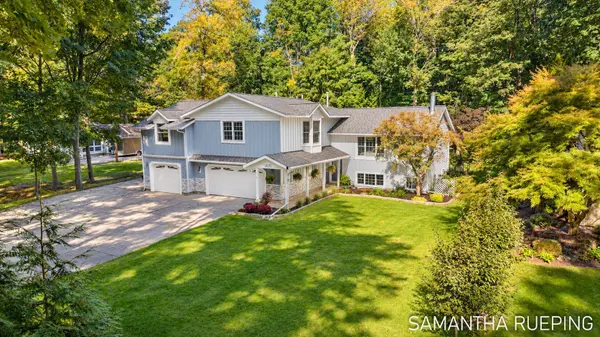 1571 Waukazoo Drive, Holland, MI 49424