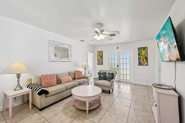 423 Kern ST, West Palm Beach, FL 33405