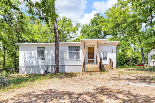 130 Peace Haven LN, Bastrop, TX 78602