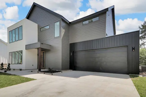 214 Ulupau CIR, Bastrop, TX 78602