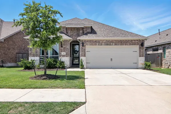 112 Rosemary CT, Bastrop, TX 78602