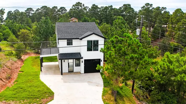106 Haleakala DR, Bastrop, TX 78602