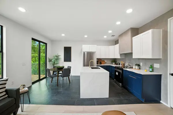 106 Haleakala DR, Bastrop, TX 78602