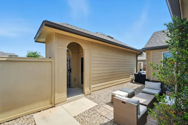 112 Trailstone DR, Bastrop, TX 78602