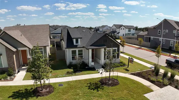 152 Weaver LN, Bastrop, TX 78602