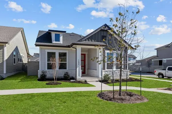 152 Weaver LN, Bastrop, TX 78602