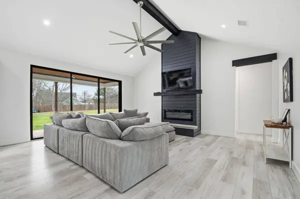 105 Laumaia LN, Bastrop, TX 78602