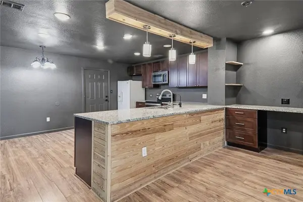 119 N Kanaio DR #B, Bastrop, TX 78602