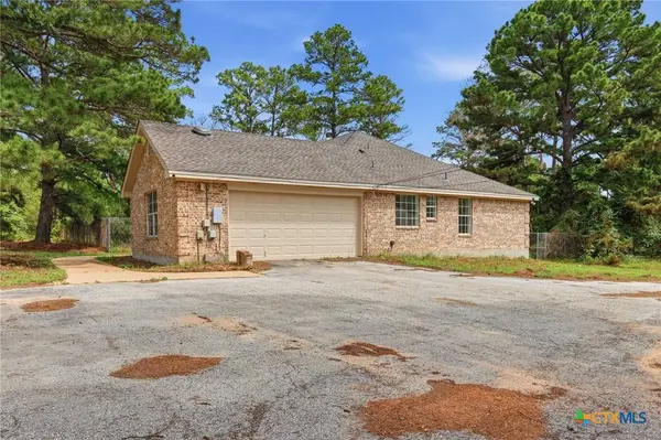 911 FM1441 ST, Bastrop, TX 78602