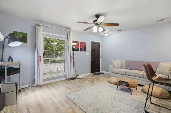 141 Meadowland, Universal City, TX 78148