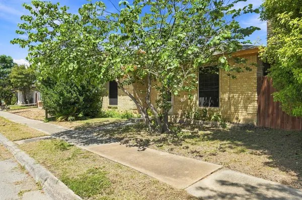 141 Meadowland, Universal City, TX 78148