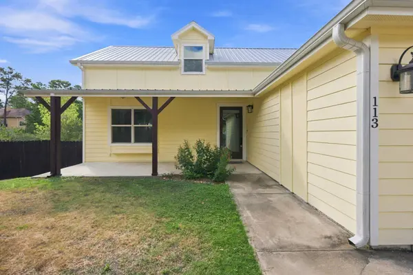 113 Lei CT, Bastrop, TX 78602