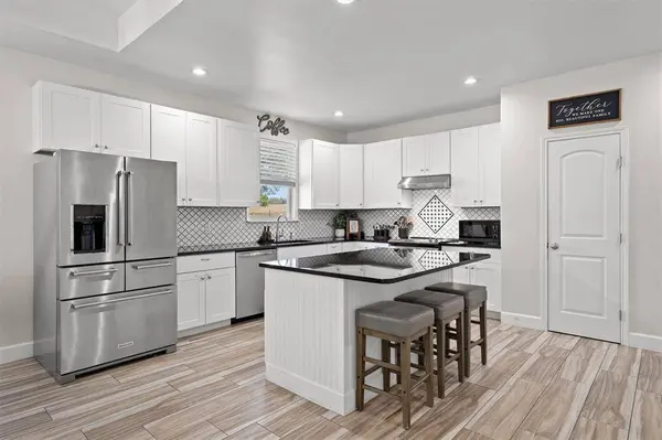 1880 E Highway 21, Paige, TX 78659