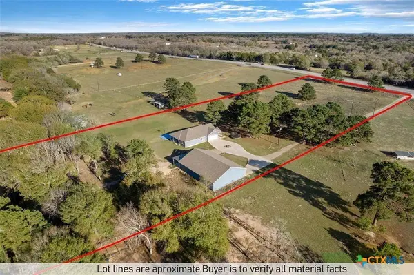 1880 Highway 21, Paige, TX 78659