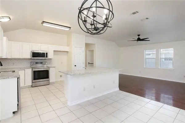 113 Hawea LN, Bastrop, TX 78602