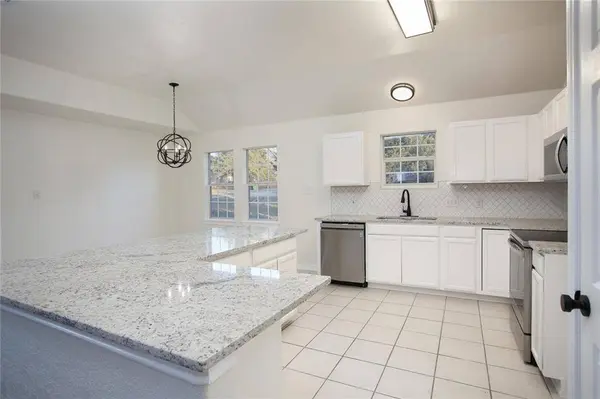 113 Hawea LN, Bastrop, TX 78602