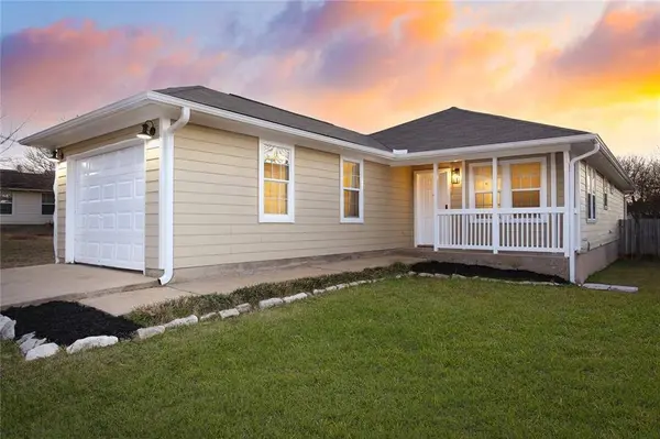 113 Hawea LN, Bastrop, TX 78602